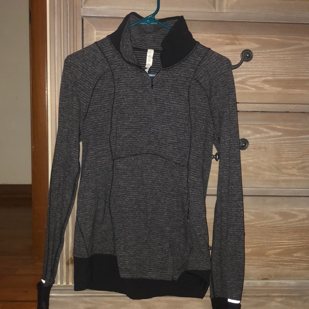 Lululemon 1/2 zip sweater